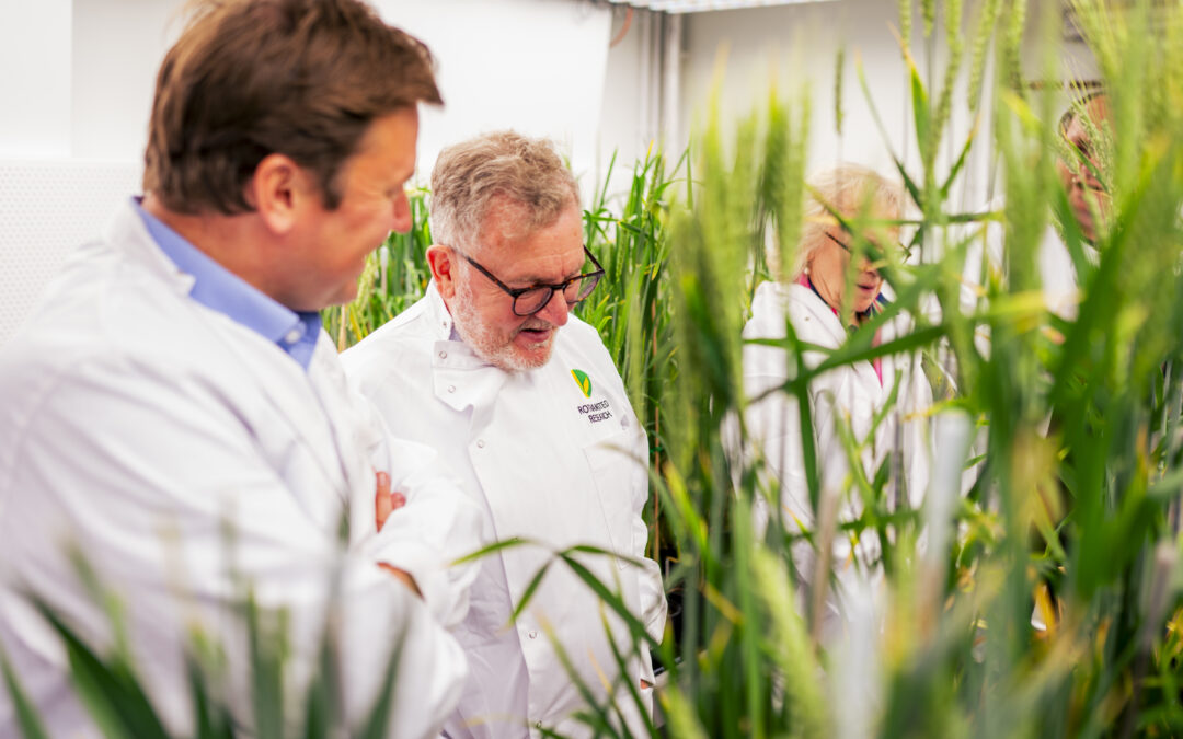 APPG members visit Rothamsted Research